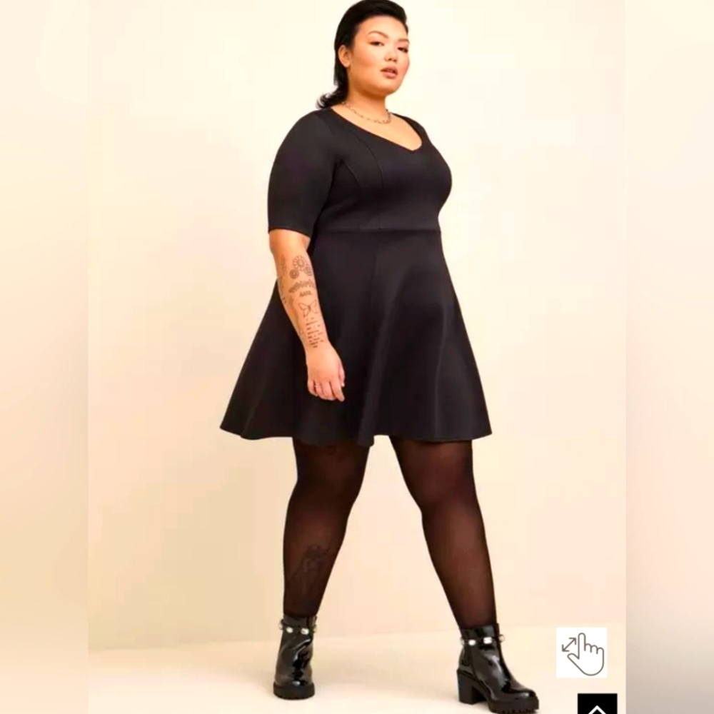 Torrid Fluted Fit & Flare Mini Dress Pockets, Scuba Black Sz 3